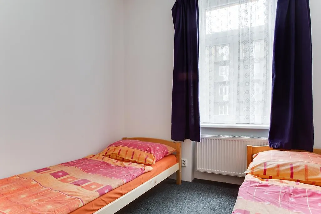 Holeckova Hostel Praha