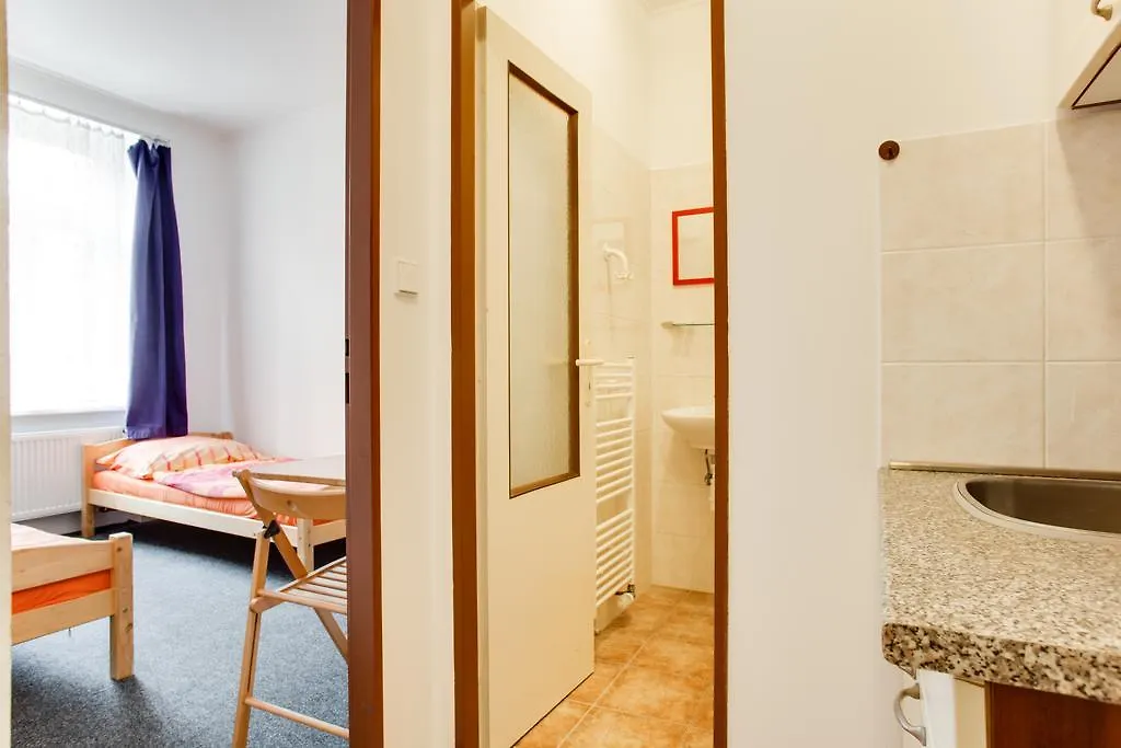 Holeckova Hostel Praha