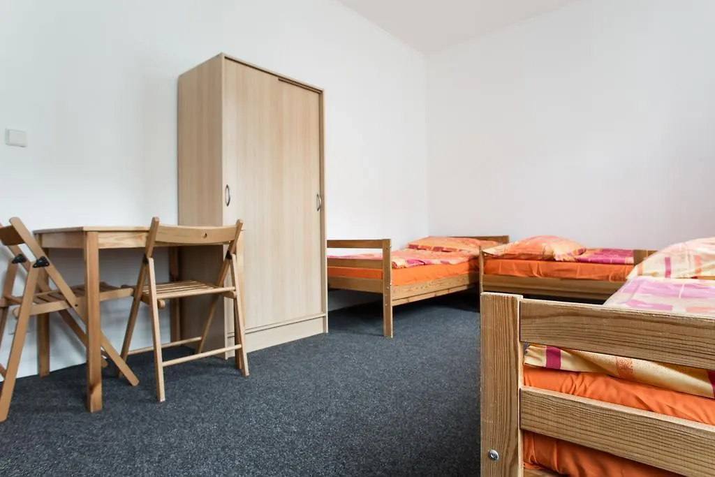 Holeckova Hostel Praha 0*,