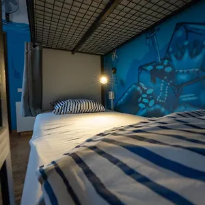 The Madhouse Hostal