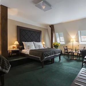 3* Hotel William