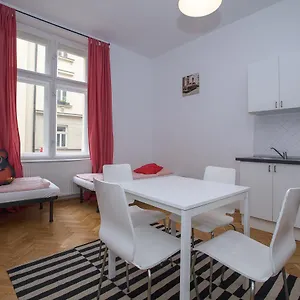 Jump In Hostel Praha